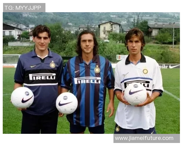 拉斐拉与戈多伊克鲁斯的精彩对决揭示足球战术与团队合作的魅力